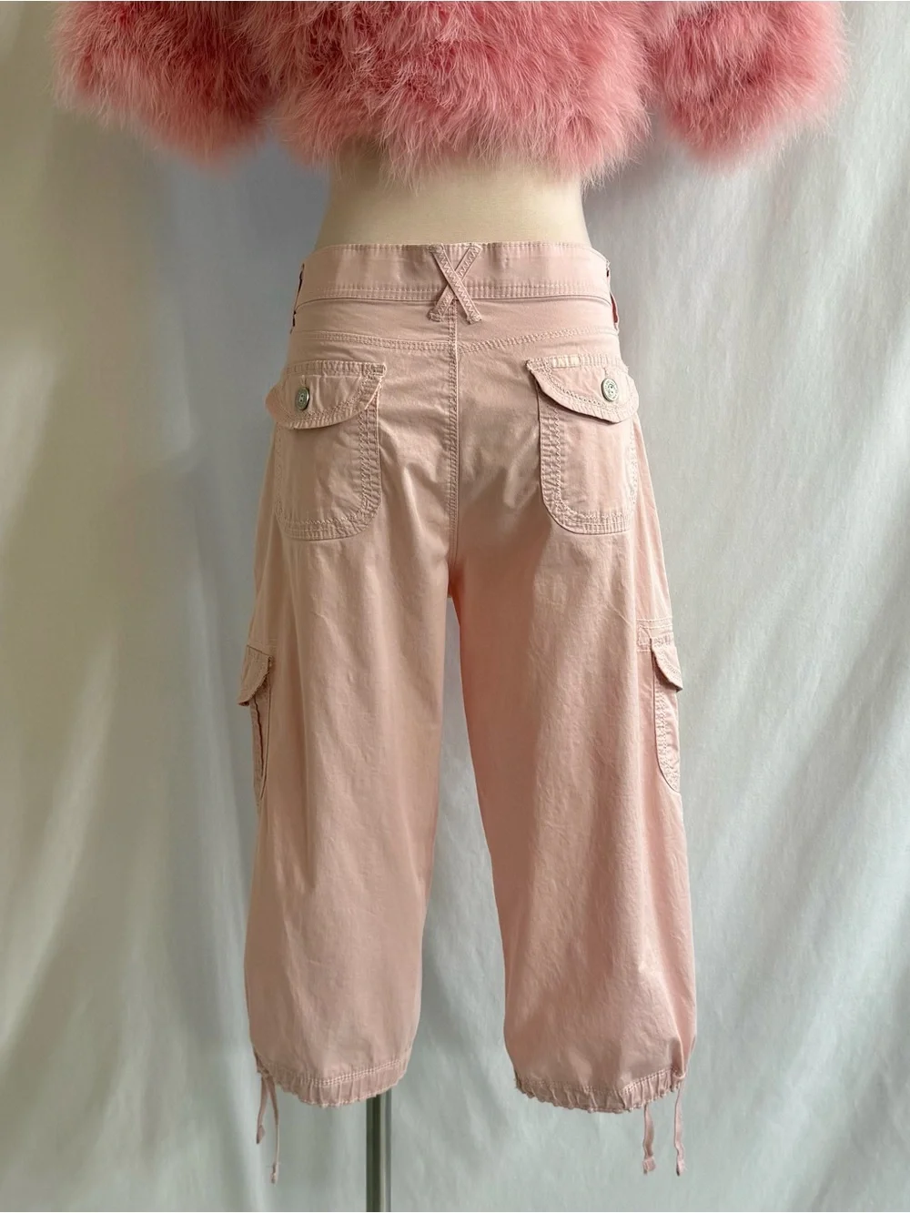 Vintage Y2K Pink Cargo Capri Pants